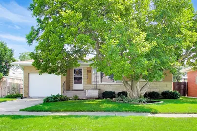 909 Worcester Avenue, Westchester, IL 60154 - Photo 3