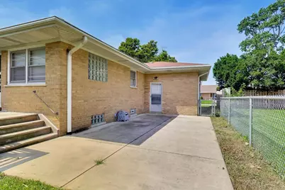 909 Worcester Avenue, Westchester, IL 60154 - Photo 37
