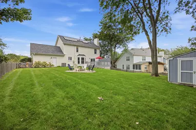 1050 Hampshire Lane, Elgin, IL 60120 - Photo 47