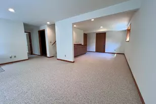 721 Valley View Dr, Fulton, IL 61252 - Photo 17