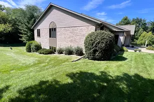 721 Valley View Dr, Fulton, IL 61252 - Photo 21