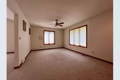 721 Valley View Drive, Fulton, IL 61252 - Photo 11