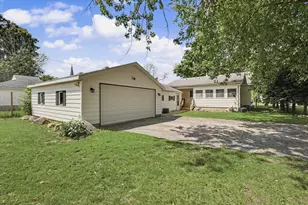 208 N Oak St, Buckley, IL 60918 - Photo 31