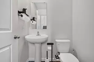 17317 Roscommon Rd, Tinley Park, IL 60477 - Photo 13