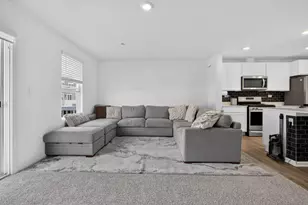 17317 Roscommon Rd, Tinley Park, IL 60477 - Photo 9
