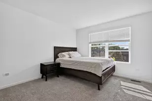 17317 Roscommon Rd, Tinley Park, IL 60477 - Photo 15