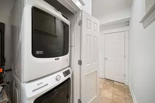 2042 N Racine Ave, Chicago, IL 60614 - Photo 27