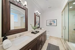 2042 N Racine Ave, Chicago, IL 60614 - Photo 21