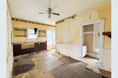 320 Pontiac Street, Tonica, IL 61370 - Photo 13