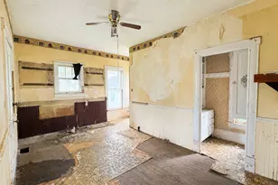 320 Pontiac St, Tonica, IL 61370 - Photo 13