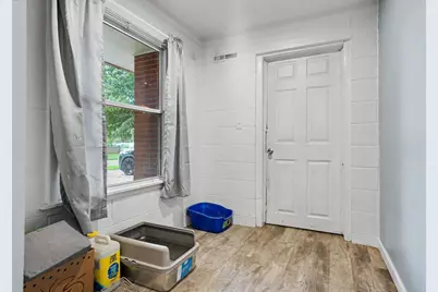 1313 W Chestnut Street, Bloomington, IL 61701 - Photo 21