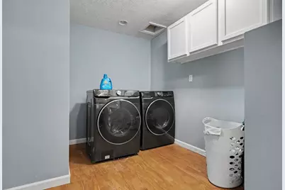 1313 W Chestnut Street, Bloomington, IL 61701 - Photo 11