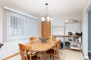1098 Karner Dr, Joliet, IL 60433 - Photo 25
