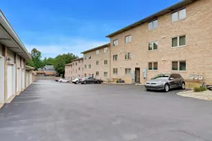 4401 Pershing Ave, Downers Grove, IL 60515 - Photo 31