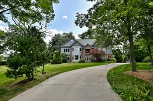 383 Country Oak Ln, Inverness, IL 60067 - Photo 33
