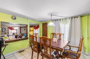 1801 W Carriage Ct, Addison, IL 60101 - Photo 5