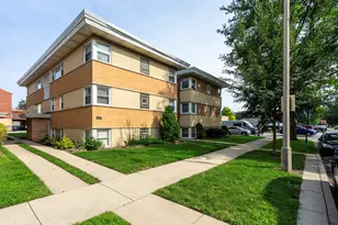 1194 S Kenilworth Ave, Oak Park, IL 60304 - Photo 1
