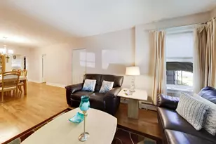 4252 N Whipple St, Chicago, IL 60618 - Photo 3
