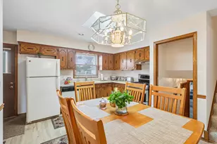 5441 S Ashland Ave, Countryside, IL 60525 - Photo 11