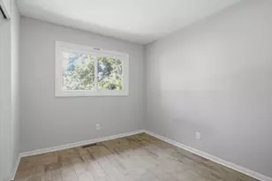 703 Circle Dr, University Park, IL 60484 - Photo 11