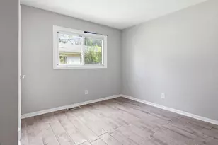 703 Circle Dr, University Park, IL 60484 - Photo 13