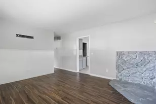 703 Circle Dr, University Park, IL 60484 - Photo 3