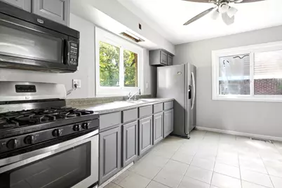 703 Circle Drive, University Park, IL 60484 - Photo 7