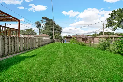 8610 S Vernon Avenue, Chicago, IL 60619 - Photo 21