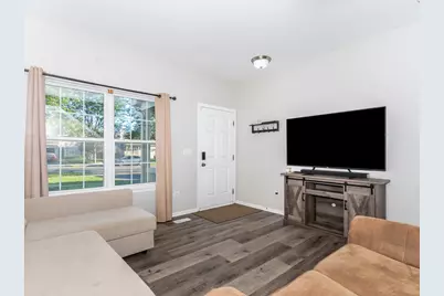 3217 Hoffman Street, Plano, IL 60545 - Photo 5