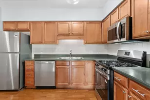 1 S Lincoln Ave, Lombard, IL 60148 - Photo 7