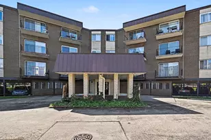 9840 S Pulaski Rd, Oak Lawn, IL 60453 - Photo 1