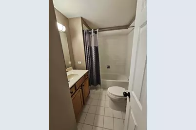 7256 N Rogers Avenue, Chicago, IL 60645 - Photo 9
