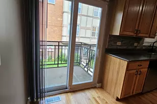 7256 N Rogers Ave, Chicago, IL 60645 - Photo 7