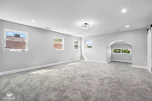 8445 S Luella Ave, Chicago, IL 60617 - Photo 11