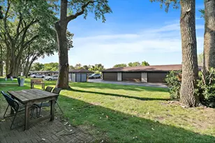 2352 South St, Elgin, IL 60123 - Photo 15