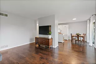 2352 South St, Elgin, IL 60123 - Photo 5
