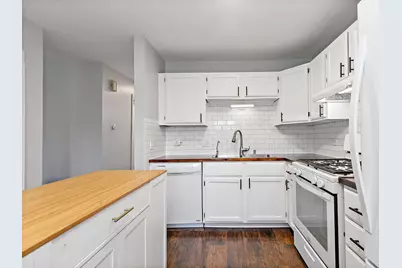 2352 South Street #D, Elgin, IL 60123 - Photo 7