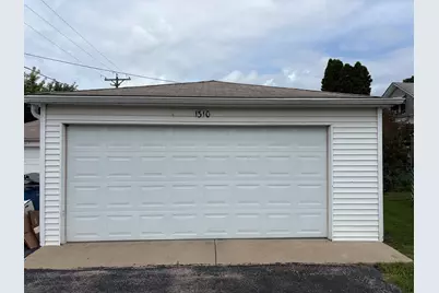1310 N 20th Avenue, Melrose Park, IL 60160 - Photo 17