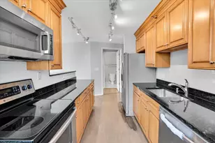 345 N La Salle Dr, Chicago, IL 60654 - Photo 17