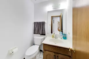 7533 Wilton Rd, Darien, IL 60561 - Photo 15