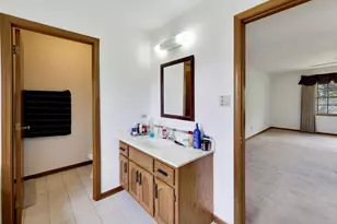 7533 Wilton Rd, Darien, IL 60561 - Photo 19