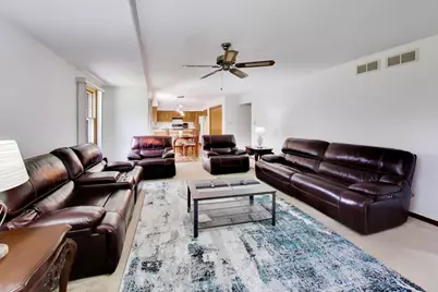 [Address not provided], Darien, IL 60561 - Photo 7