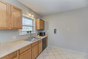 904 Caton Ave, Joliet, IL 60435 - Photo 9