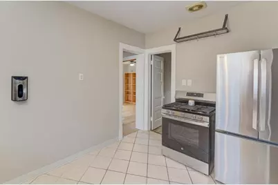 904 Caton Avenue, Joliet, IL 60435 - Photo 11