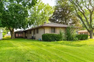 2304 Plum St, Peru, IL 61354 - Photo 21