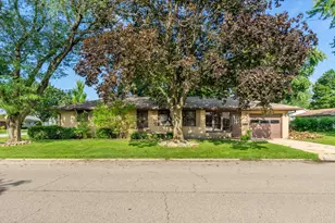 2304 Plum St, Peru, IL 61354 - Photo 1