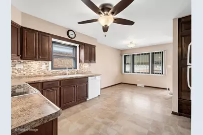 5032 Michigan Avenue, Schiller Park, IL 60176 - Photo 3