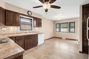 5032 Michigan Ave, Schiller Park, IL 60176 - Photo 3