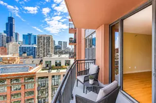 330 N Jefferson St, Chicago, IL 60661 - Photo 19