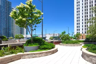 330 N Jefferson St, Chicago, IL 60661 - Photo 27